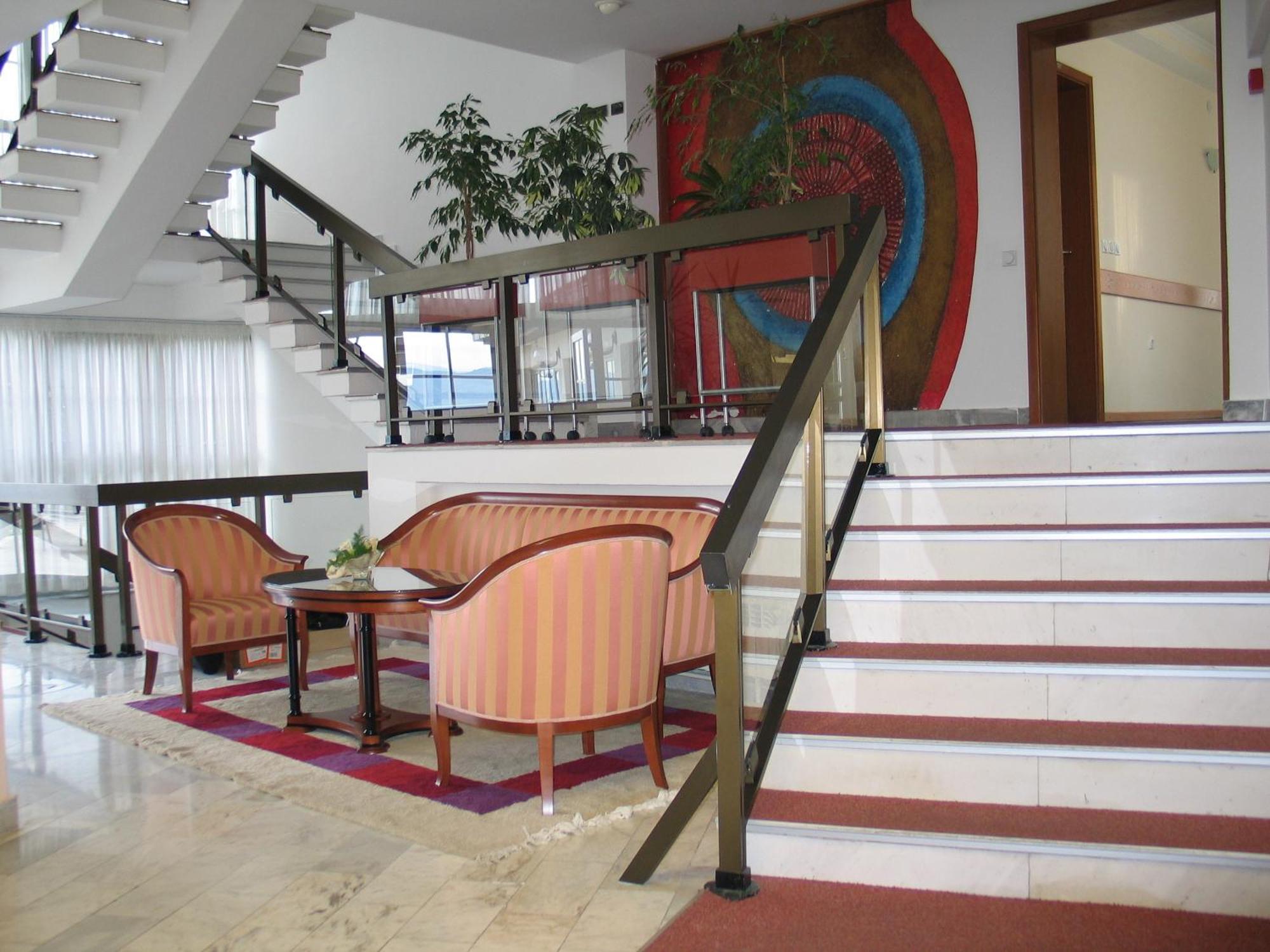 Hotel Makpetrol 斯特鲁加 内观 照片
